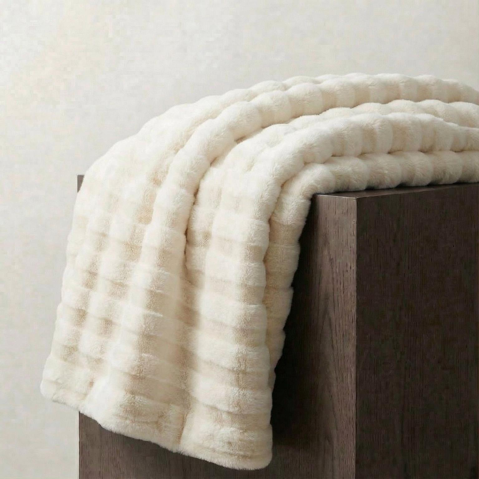 Cozy & Luxurious Plush Striped Fur Blanket — Faux Fur & Polyester, Queen | Machine Washable
