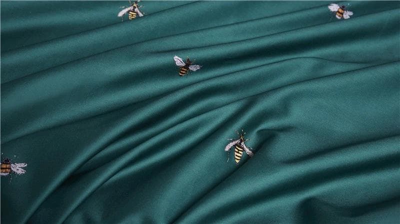 Eco-Friendly Duvet Cover Set with Bee Print — 600-Thread Count Egyptian Cotton, Queen 90x90in | OEKO-TEX, Organic — view 2