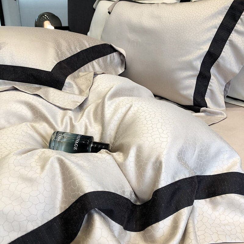Classique Le Luxe Duvet Cover Set — 600-Thread Count Egyptian Cotton Jacquard, Queen 90x90in | OEKO-TEX, Timeless — view 3