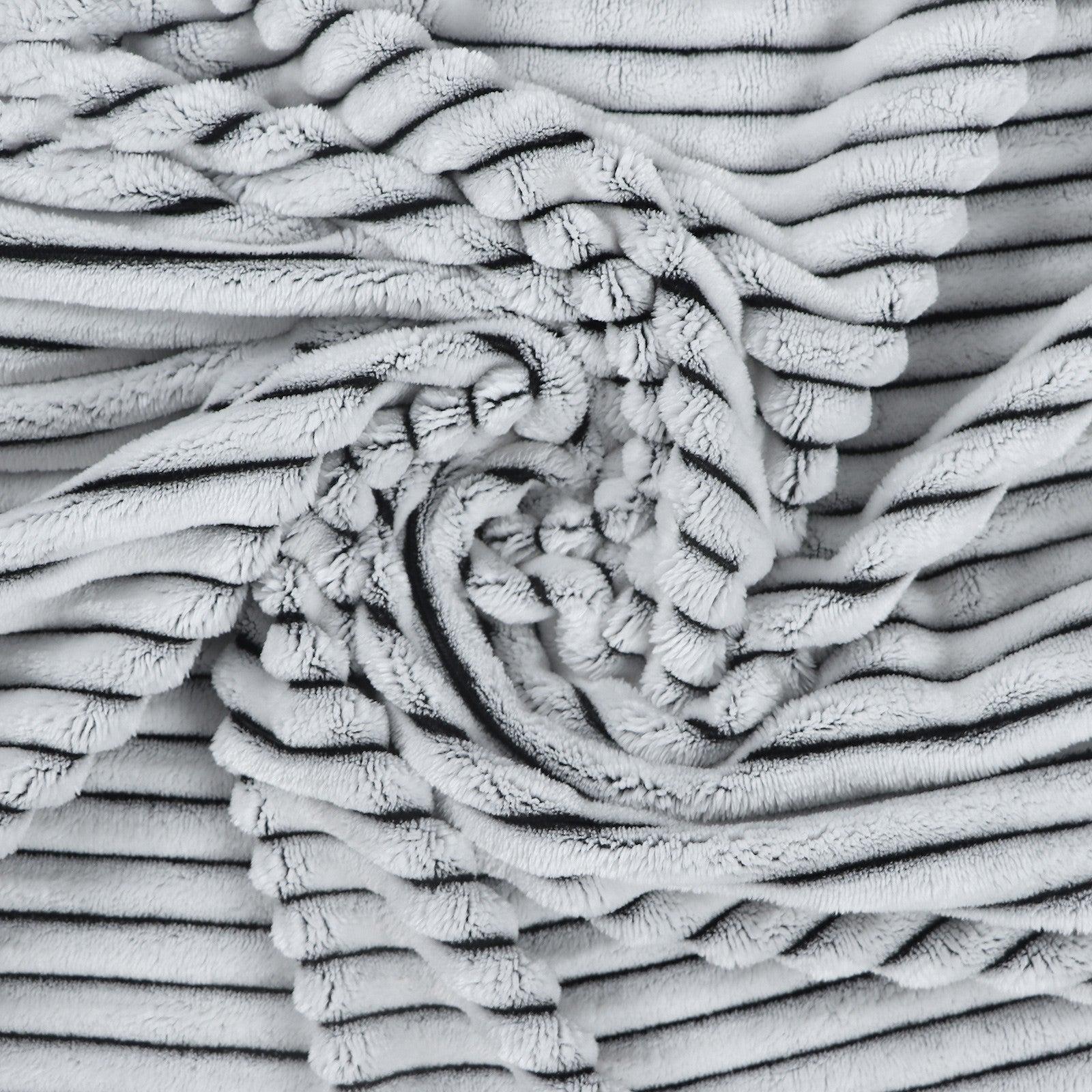 Cozy Blanket Throw for Layering — 100% Polyester, Soft & Drape, Machine Washable | Lumuwala — view 1