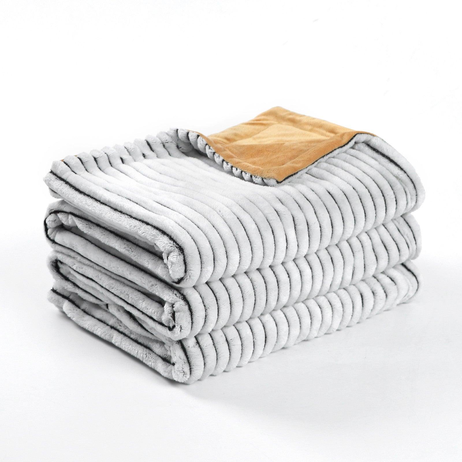 Cozy Blanket Throw for Layering — 100% Polyester, Soft & Drape, Machine Washable | Lumuwala — view 4