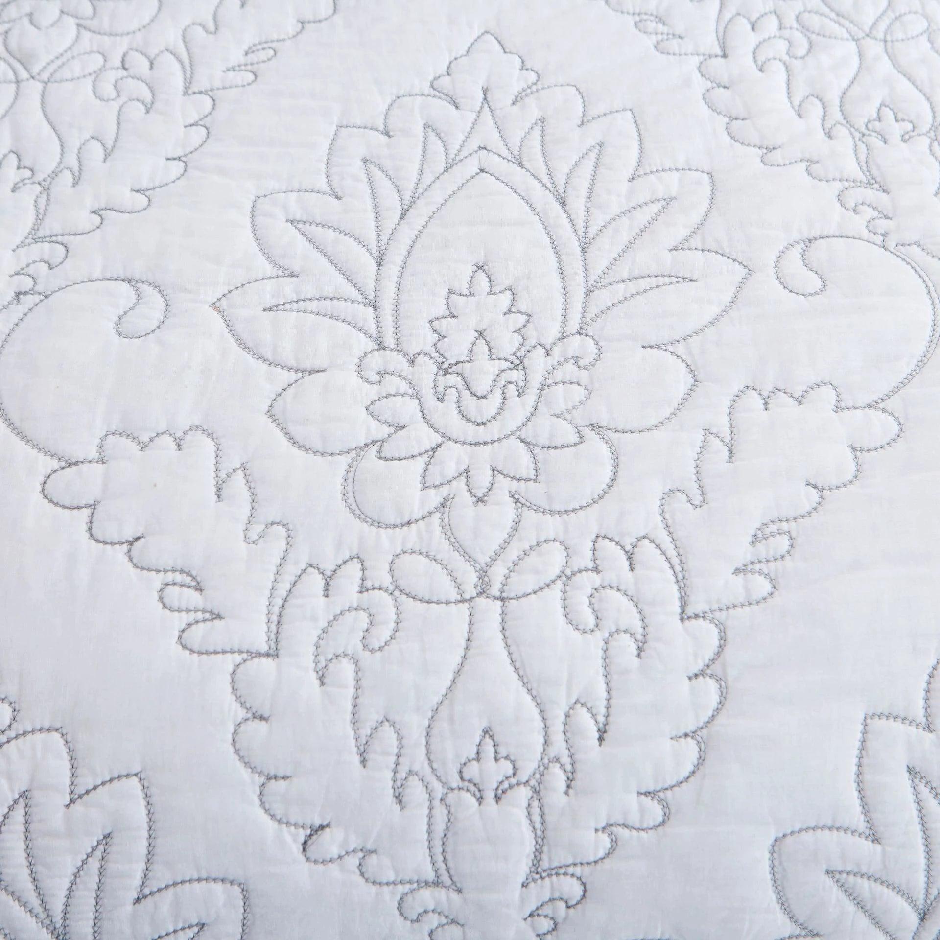 Modern Coverlet Set for Bedroom Refresh — Jazuri Arlo Design, Soft Finish, Twin/Queen/King | Lumuwala — view 3