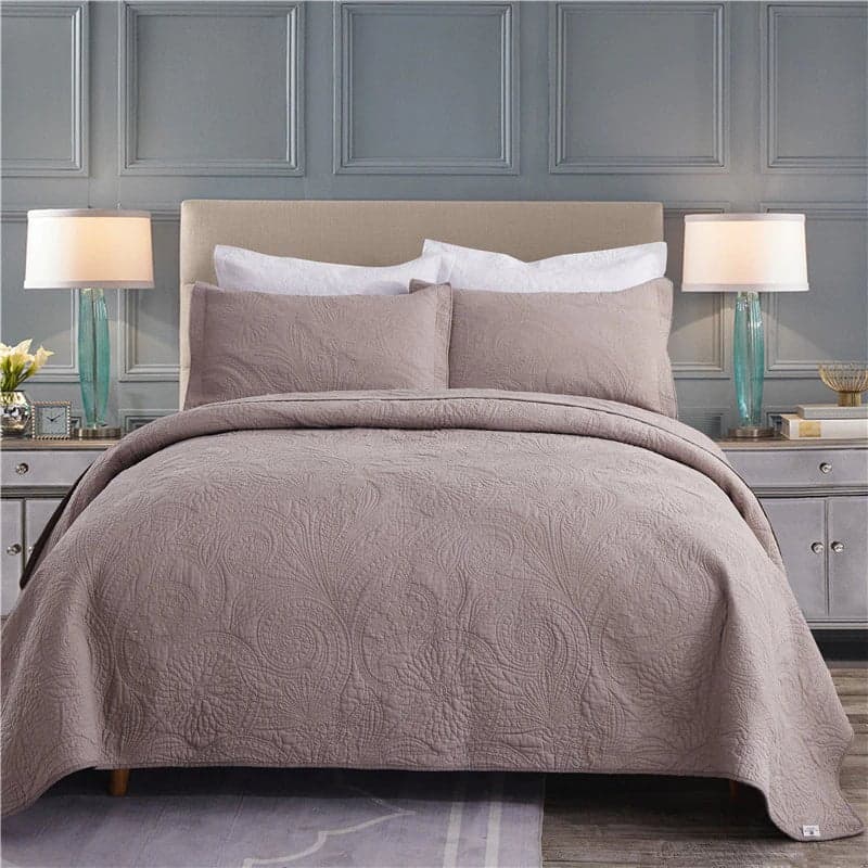 Versatile Coverlet Set in Multiple Styles — Larena Design, Lightweight, Twin/Queen/King | Lumuwala — view 3