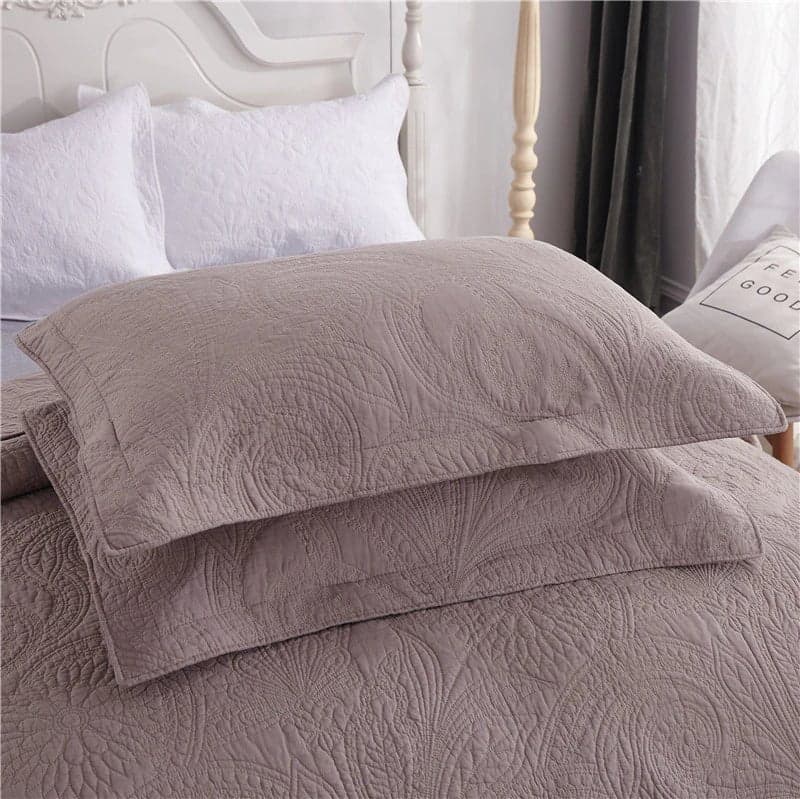 Versatile Coverlet Set in Multiple Styles — Larena Design, Lightweight, Twin/Queen/King | Lumuwala — view 11