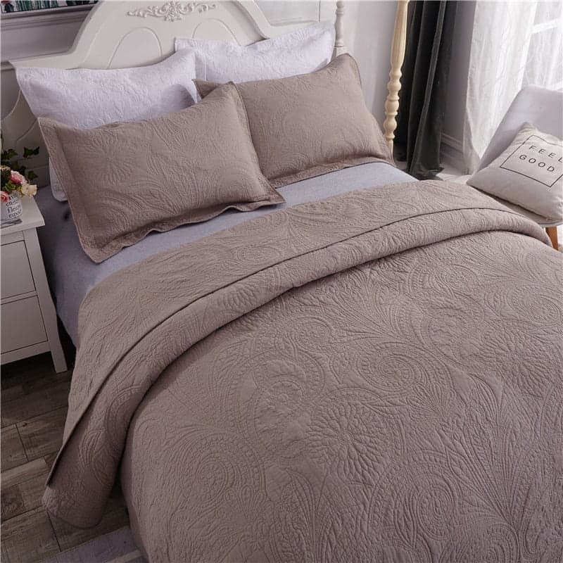 Versatile Coverlet Set in Multiple Styles — Larena Design, Lightweight, Twin/Queen/King | Lumuwala — view 15