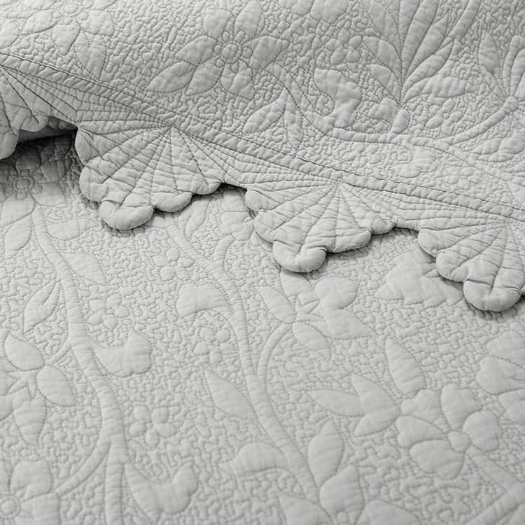 Sophisticated Coverlet Set for Modern Sleep — Lulette Design, Soft Finish, Twin/Queen/King | Lumuwala — view 8
