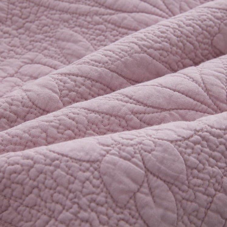 Sophisticated Coverlet Set for Modern Sleep — Lulette Design, Soft Finish, Twin/Queen/King | Lumuwala — view 11