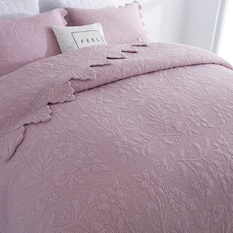 Sophisticated Coverlet Set for Modern Sleep — Lulette Design, Soft Finish, Twin/Queen/King | Lumuwala — view 12